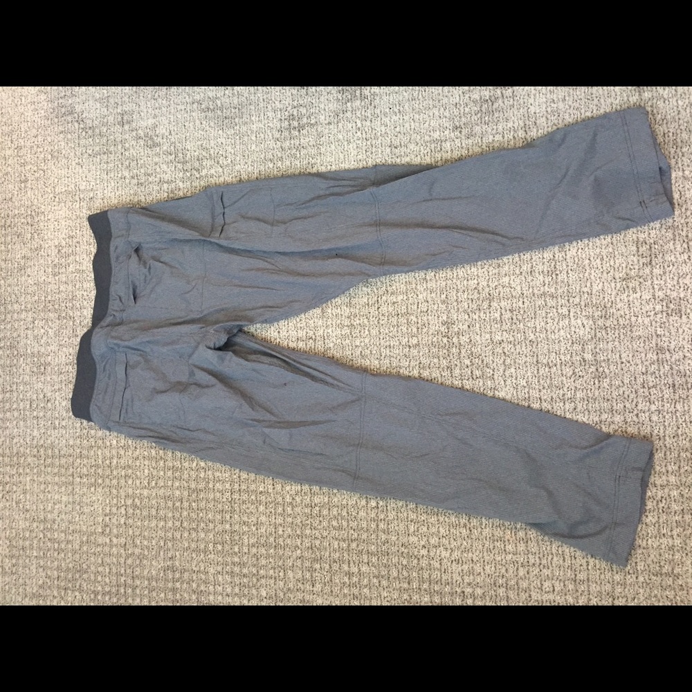 Lululemon men’s XXL striped gray pant 33” inseam